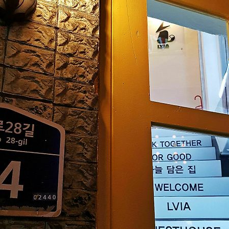 Lvia Guesthouse Сеул Екстер'єр фото