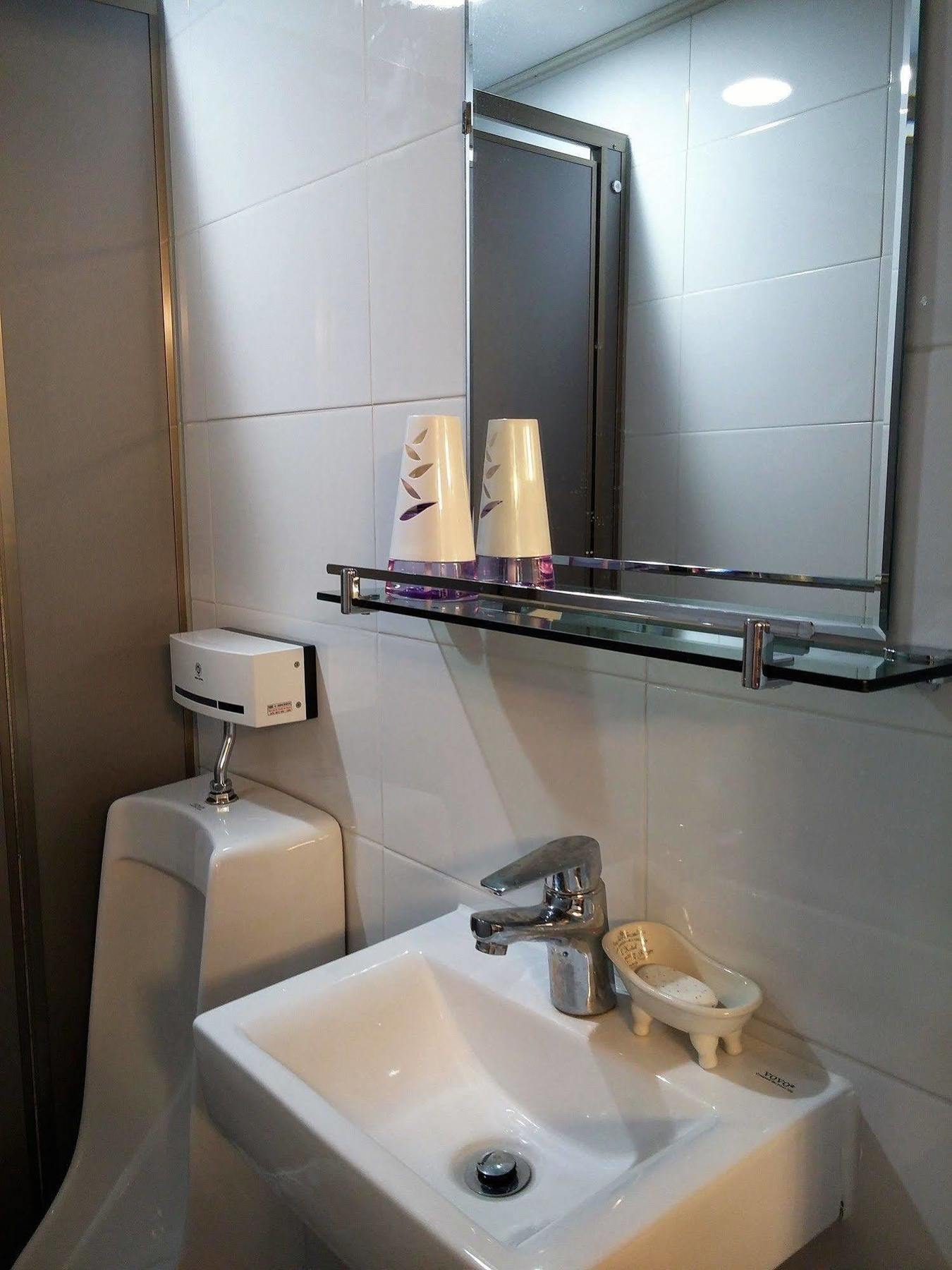 Lvia Guesthouse Сеул Екстер'єр фото